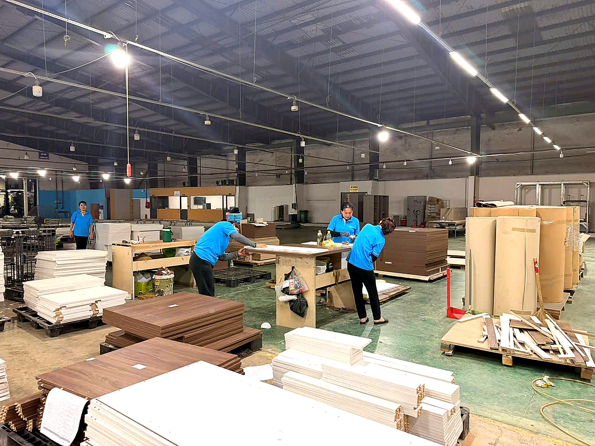 Xưởng sản xuất MMD - Dây chuyền lắp ráp